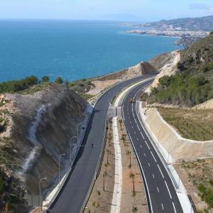 Puesta en servicio del tramo Taramay-Lobres de la autovía A-7 en Granada (España)